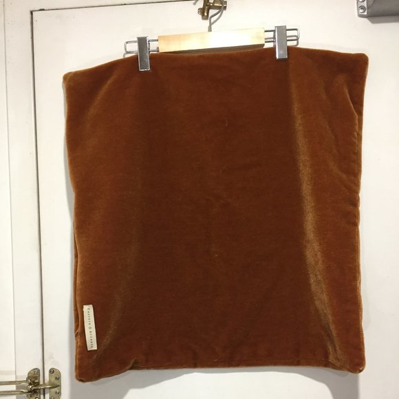 EASTERN ACCENTS PILLOW COVERS SIZE 22" X 22" - Picture 4 of 6